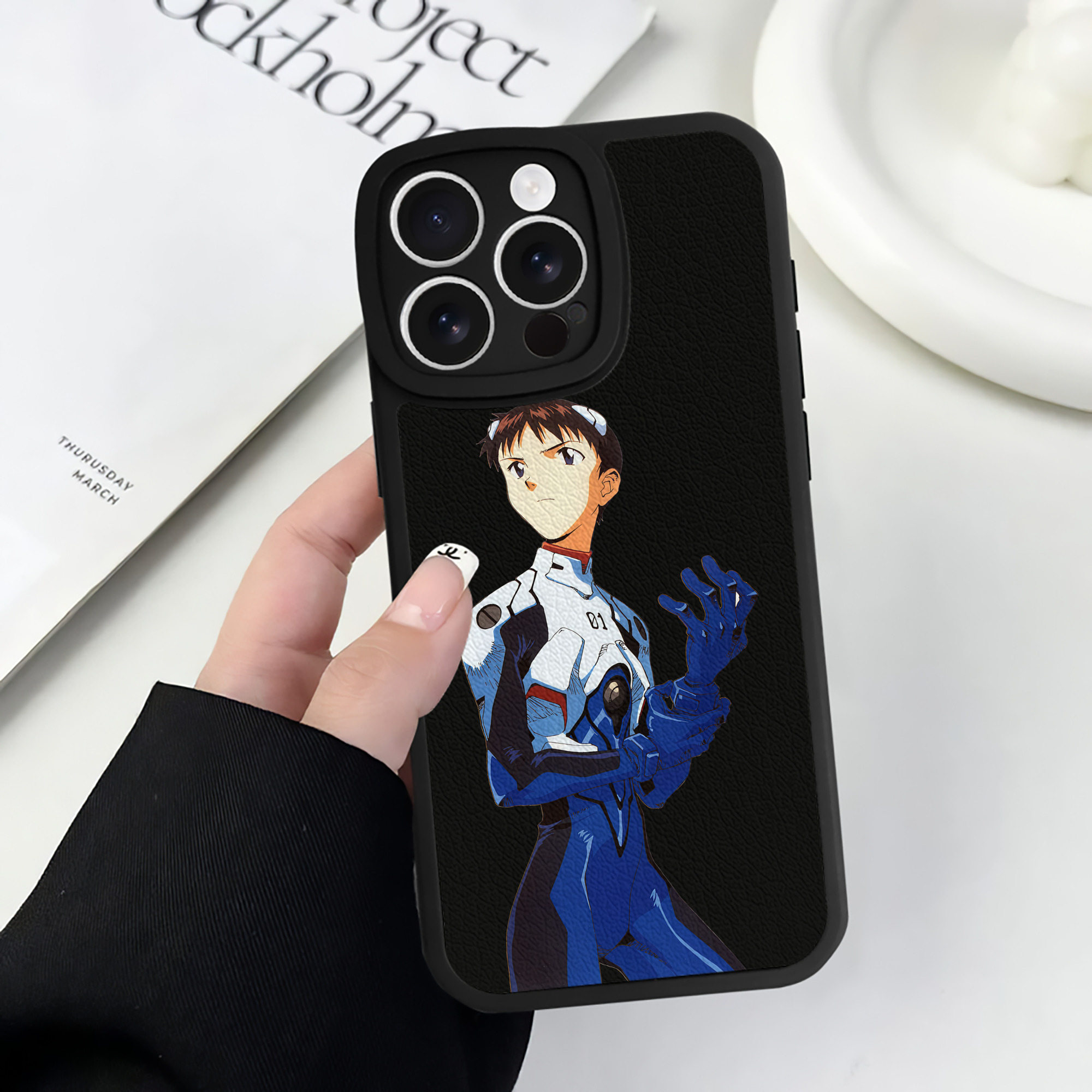 （画像用） EVA 新世紀エヴァンゲリオン 【iPhone 16シリーズ対応】シリコンスマホケース（レザー調） 材質：シリコン